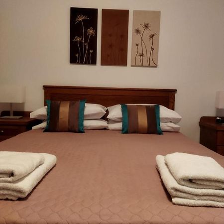 Centrally Located Bugibba Apartment - Seaside Comfort St. Paul's Bay Ngoại thất bức ảnh