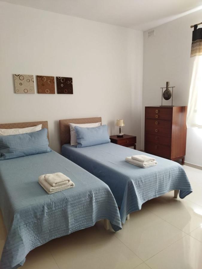 Centrally Located Bugibba Apartment - Seaside Comfort St. Paul's Bay Ngoại thất bức ảnh